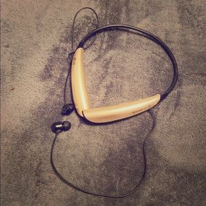 Bluetooth headphones